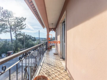 Moradia T4 para Venda em Serra de Santo Antonio