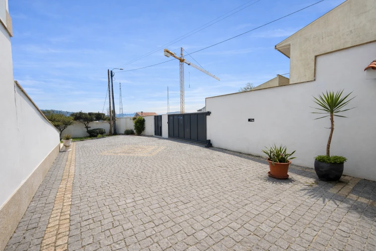Moradia T4 para Arrendamento em Barcelos, V.Boa, V.Frescainha Foto 24