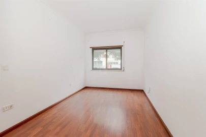 Apartamento T3 para Arrendamento em Santo Antonio da Charneca