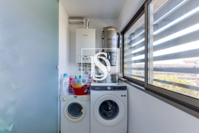 Apartamento T3 para Venda em Aver-O-Mar, Amorim e Terroso