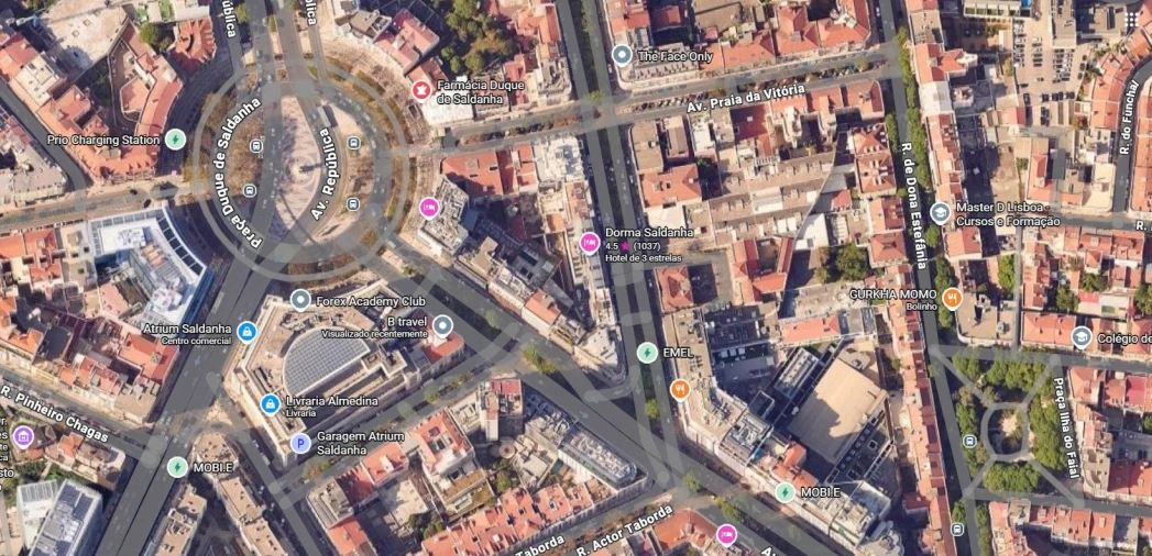 Apartamento T4 para Venda em Arroios Foto 36