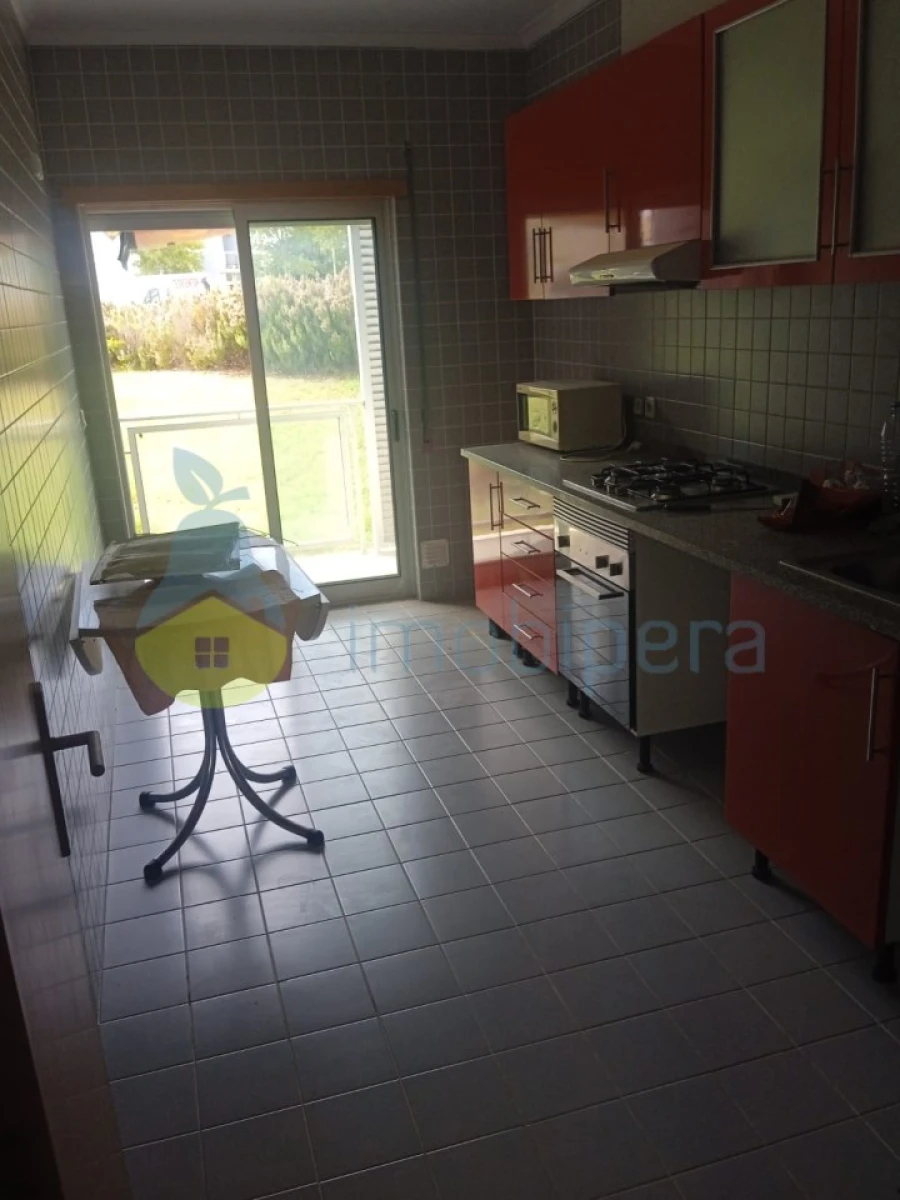 Apartamento T3 para Venda em Portimão Foto 12