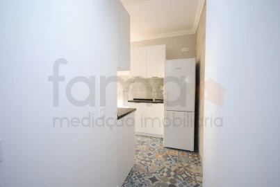 Apartamento T2 para Arrendamento em São Domingos de Rana