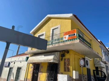 Apartamento T2 para Arrendamento em São Domingos de Rana