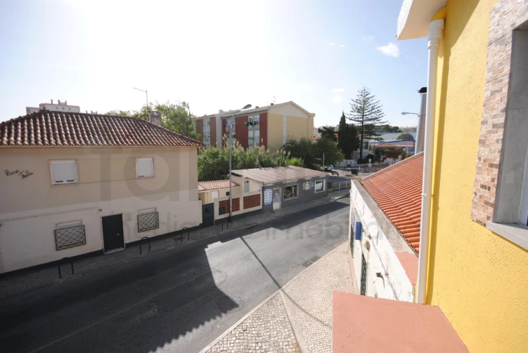 Apartamento T2 para Arrendamento em São Domingos de Rana Foto 13