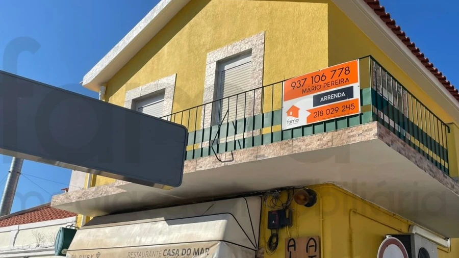 Apartamento T2 para Arrendamento em São Domingos de Rana