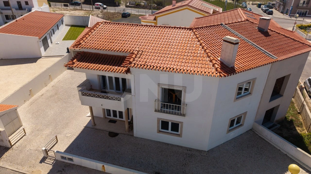 Moradia T4 para Venda em Ferrel Foto 37