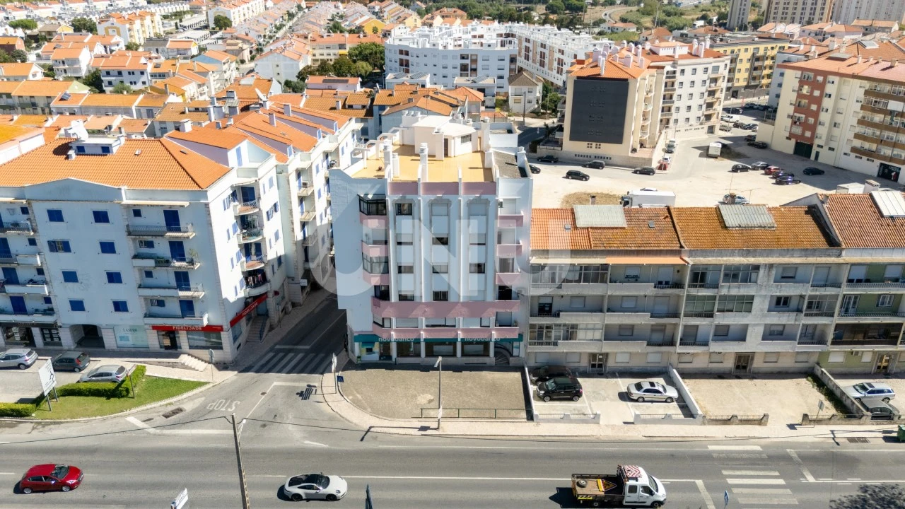 Apartamento T3 para Venda em Carregado e Cadafais Foto 37