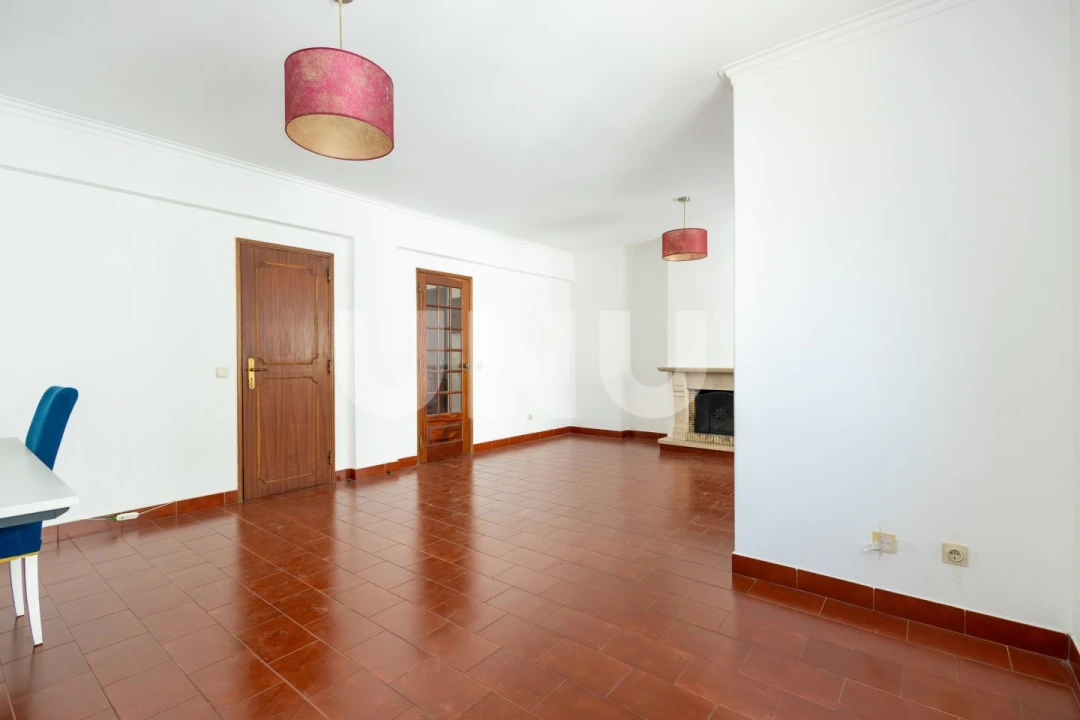 Apartamento T3 para Venda em Carregado e Cadafais Foto 3