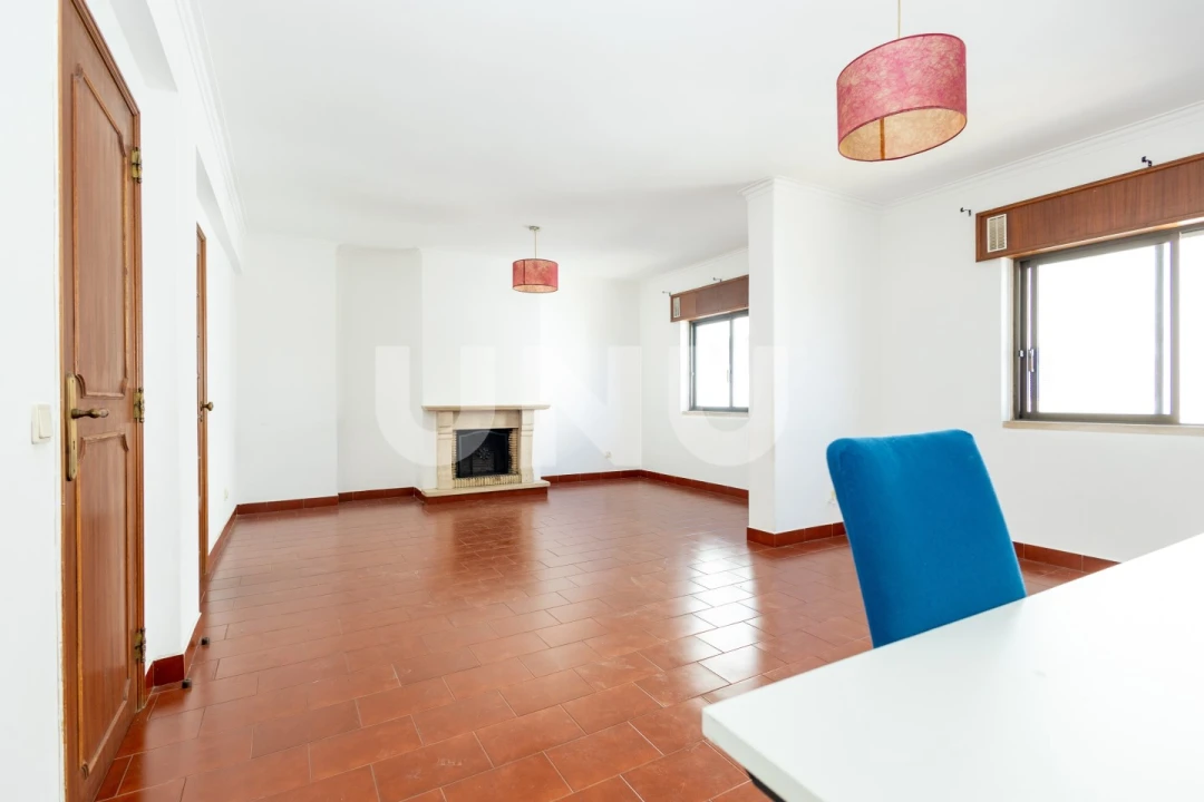 Apartamento T3 para Venda em Carregado e Cadafais Foto 4