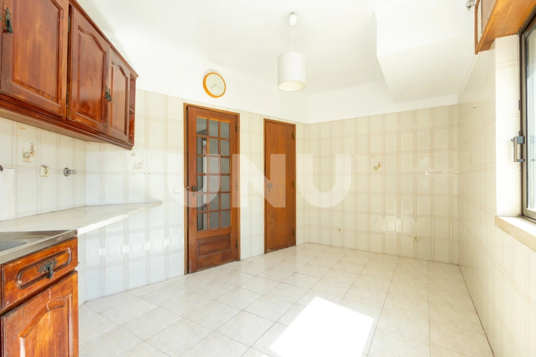 Apartamento T3 para Venda em Carregado e Cadafais Foto 35
