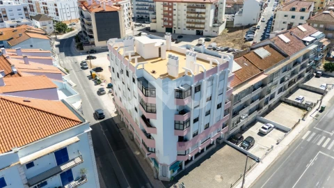 Apartamento T3 para Venda em Carregado e Cadafais