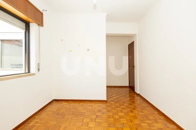 Apartamento T3 para Venda em Carregado e Cadafais