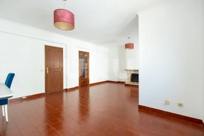 Apartamento T3 para Venda em Carregado e Cadafais