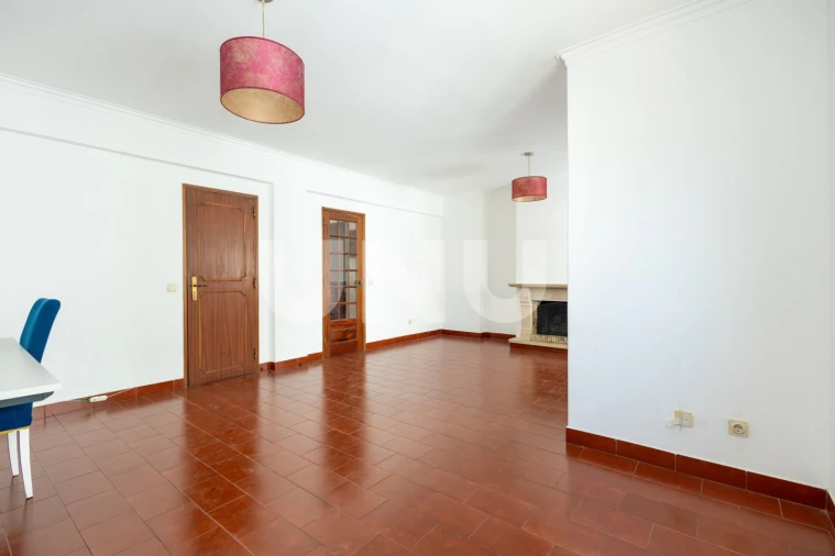 Apartamento T3 para Venda em Carregado e Cadafais Foto 3