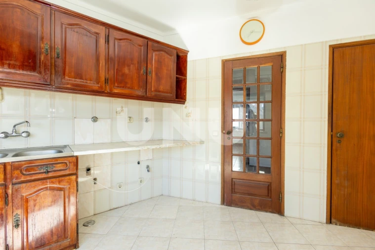 Apartamento T3 para Venda em Carregado e Cadafais Foto 33
