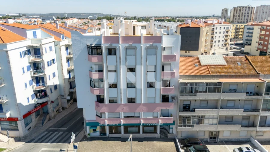 Apartamento T3 para Venda em Carregado e Cadafais