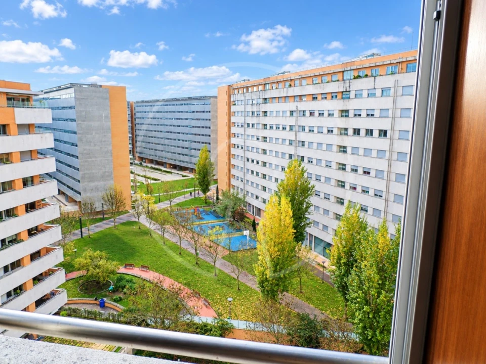 Apartamento T1 para Arrendamento em Santa Clara Foto 1