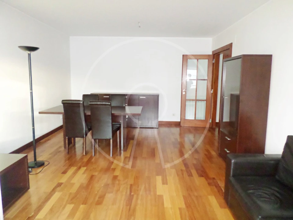 Apartamento T1 para Venda em Santa Clara Foto 3