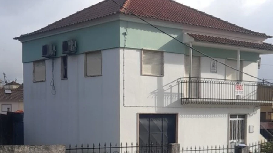 Moradia T4 para Venda em Cabeçudo