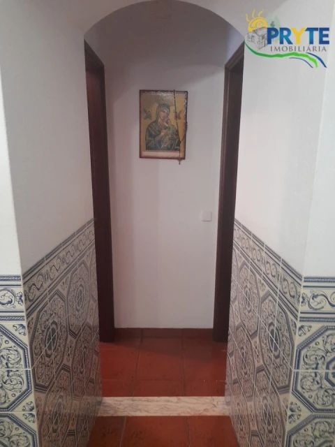 Moradia T3 para Venda em Castanheira de Pêra e Coentral