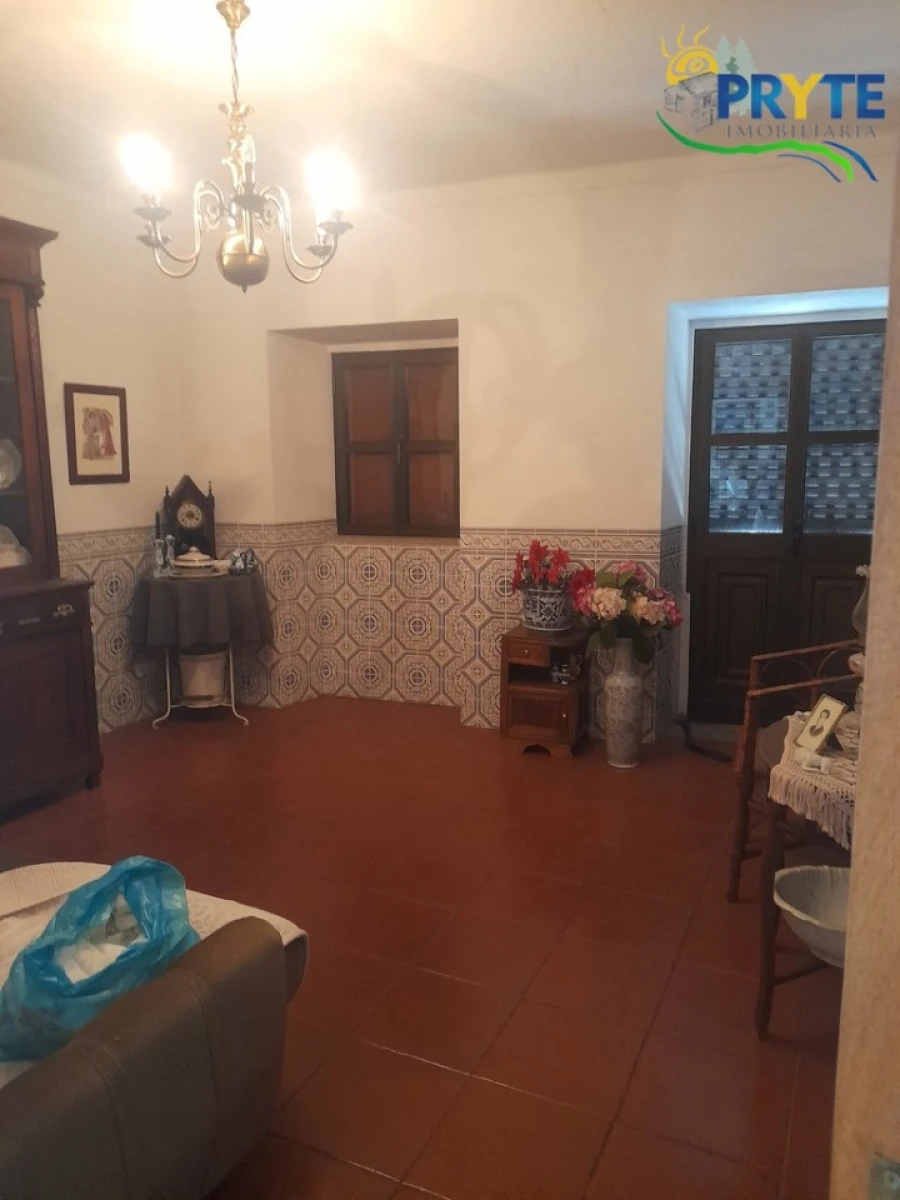 Moradia T3 para Venda em Castanheira de Pêra e Coentral Foto 31