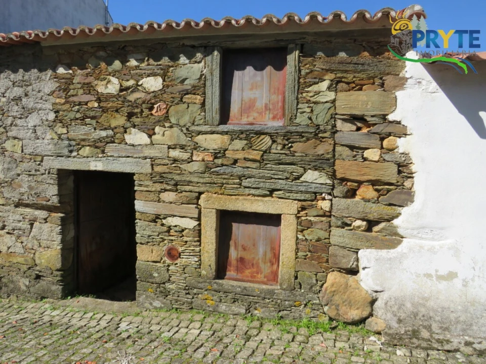 Terreno para Venda em Sarzedas Foto 1
