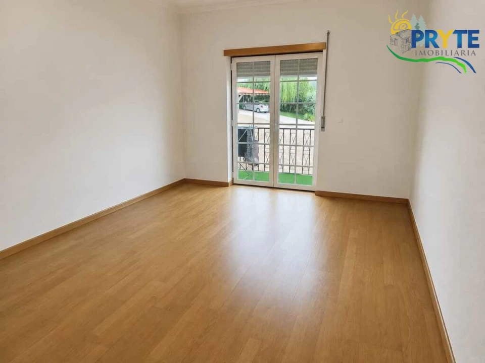 Apartamento T2 para Venda em Sertã Foto 6