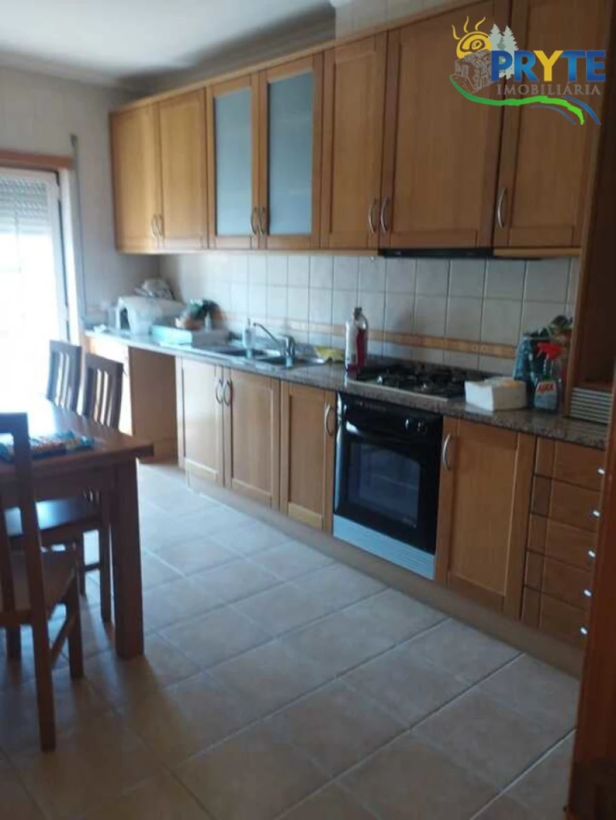 Apartamento T2 para Venda em Sertã Foto 11
