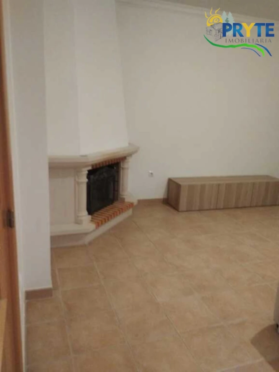 Apartamento T2 para Venda em Sertã Foto 17