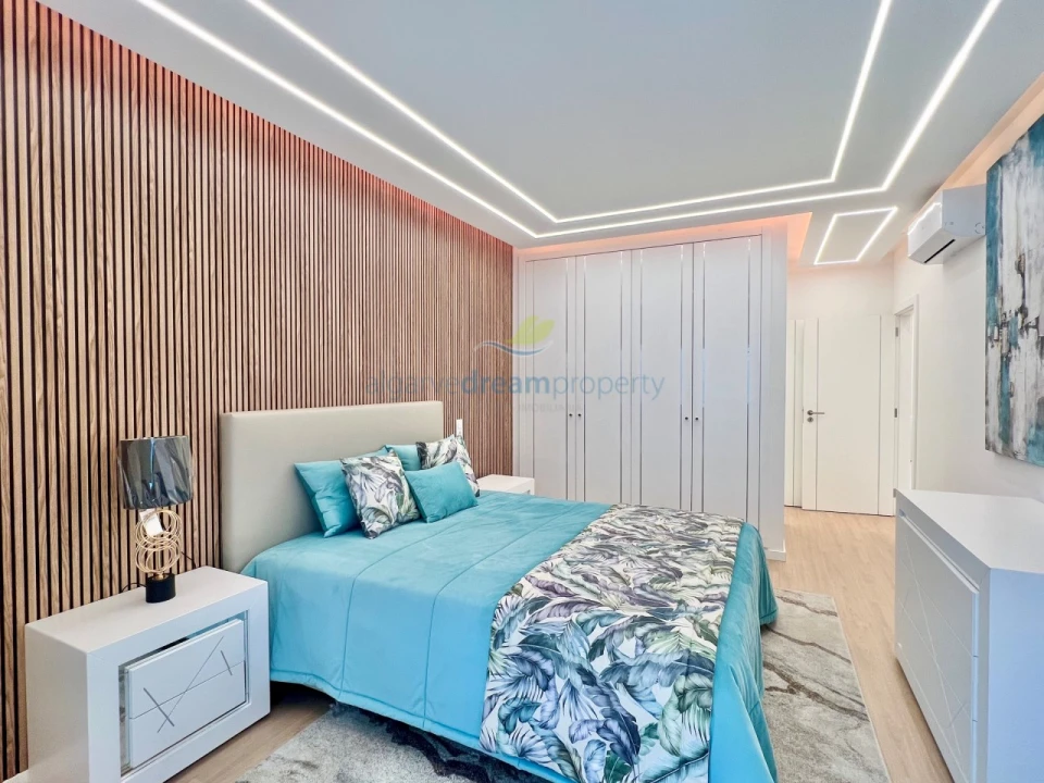 Apartamento T3 para Venda em Quarteira Foto 16
