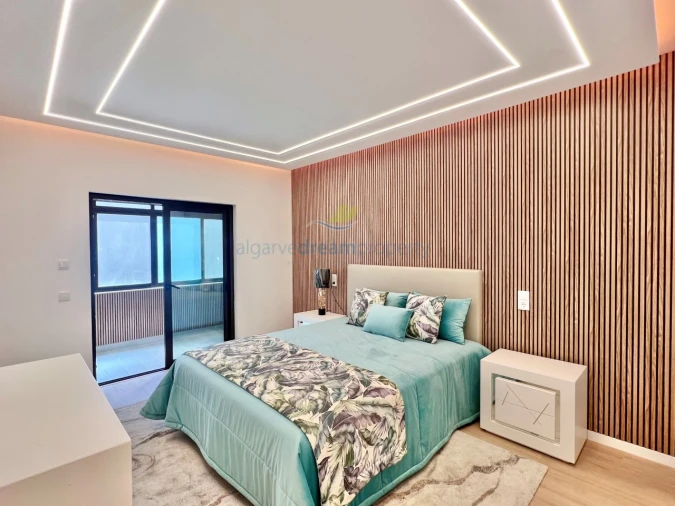 Apartamento T3 para Venda em Quarteira Foto 15