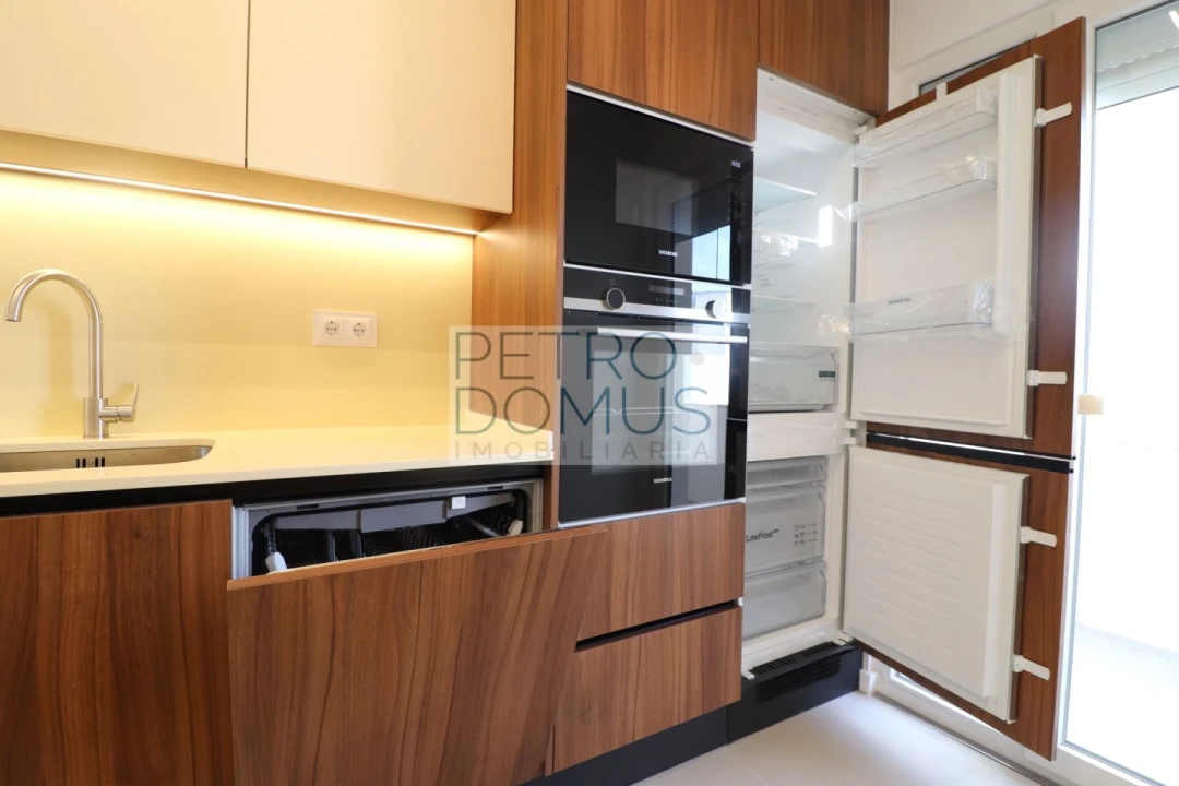 Apartamento T3 para Venda em Almada, Cova da Piedade, Pragal e Cacilhas Foto 5