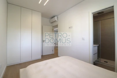 Apartamento T3 para Venda em Almada, Cova da Piedade, Pragal e Cacilhas