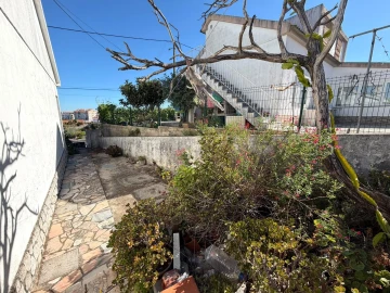 Moradia T6 para Venda em Sesimbra (Castelo)