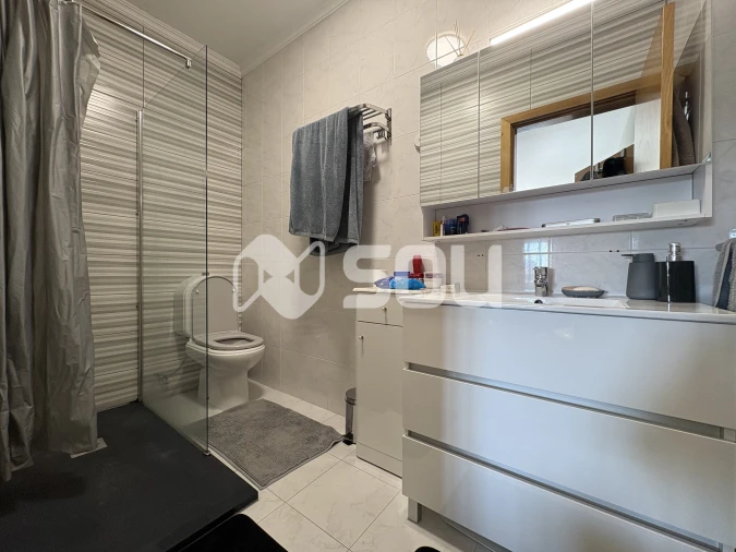 Apartamento T4 para Venda em São Mamede de Infesta e Senhora da Hora Foto 13