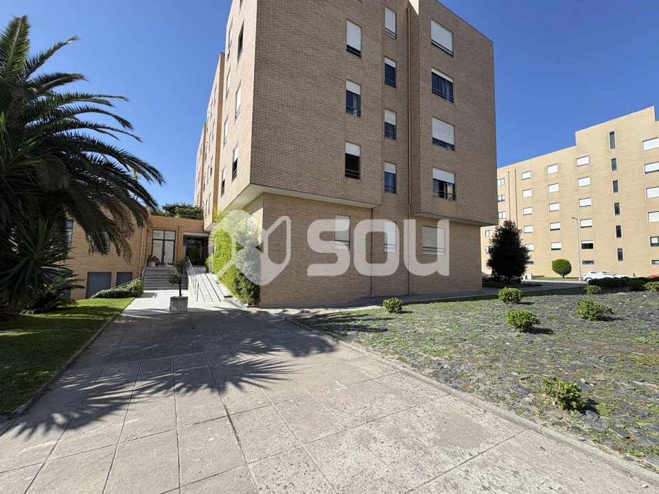 Apartamento T4 para Venda em São Mamede de Infesta e Senhora da Hora Foto 1