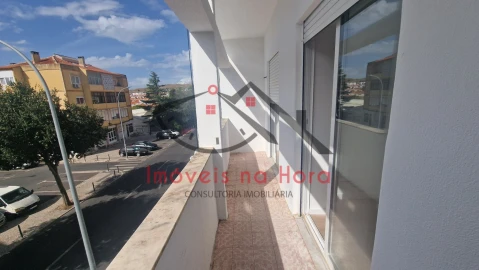 Apartamento T2 para Venda em Venteira