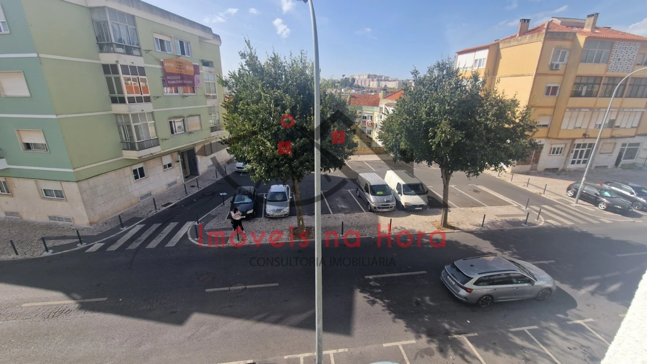 Apartamento T2 para Venda em Venteira Foto 15