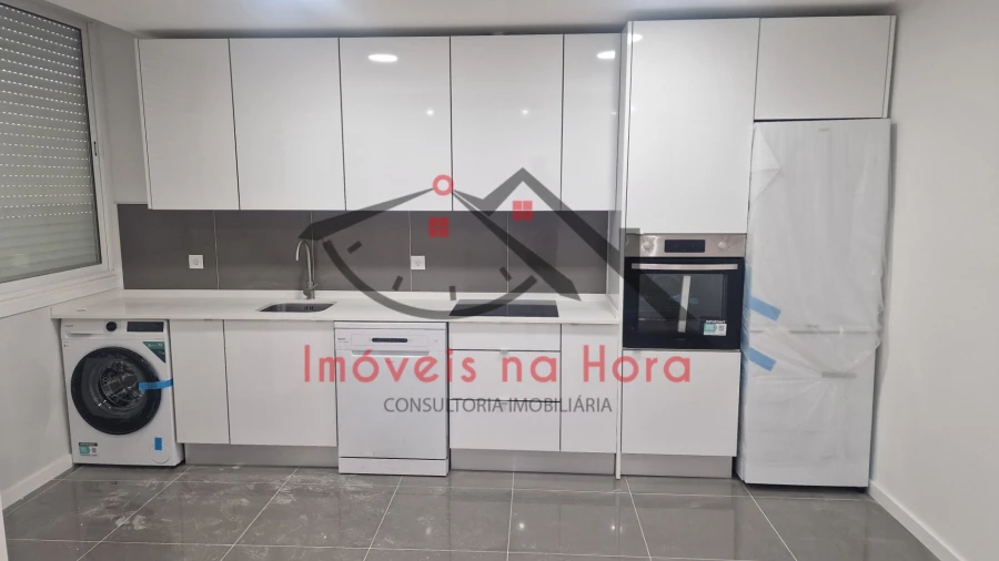 Apartamento T2 para Venda em Venteira