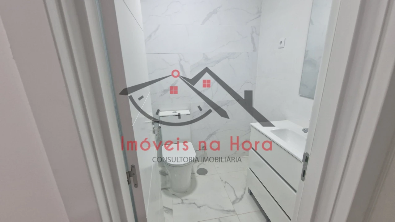 Apartamento T3 para Venda em Venteira Foto 10