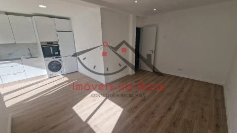 Apartamento T3 para Venda em Venteira