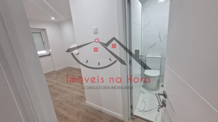 Apartamento T3 para Venda em Venteira Foto 13
