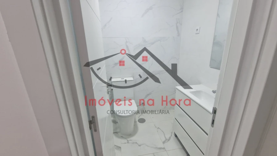 Apartamento T3 para Venda em Venteira Foto 10