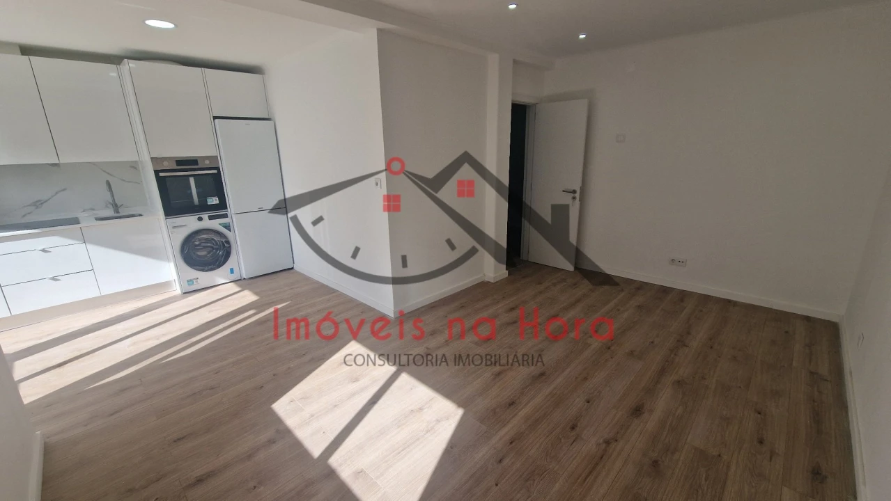 Apartamento T3 para Venda em Venteira Foto 9