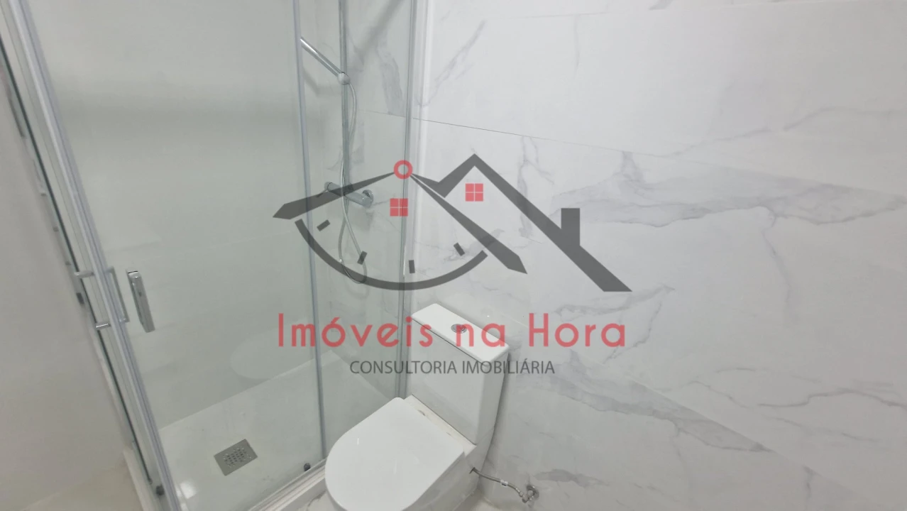 Apartamento T3 para Venda em Venteira Foto 12