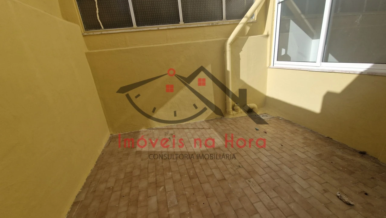 Apartamento T2 para Venda em Falagueira-Venda Nova Foto 19