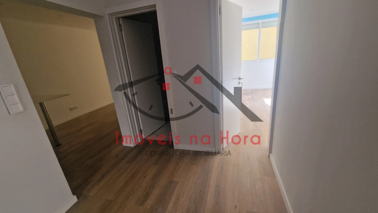 Apartamento T2 para Venda em Falagueira-Venda Nova Foto 11