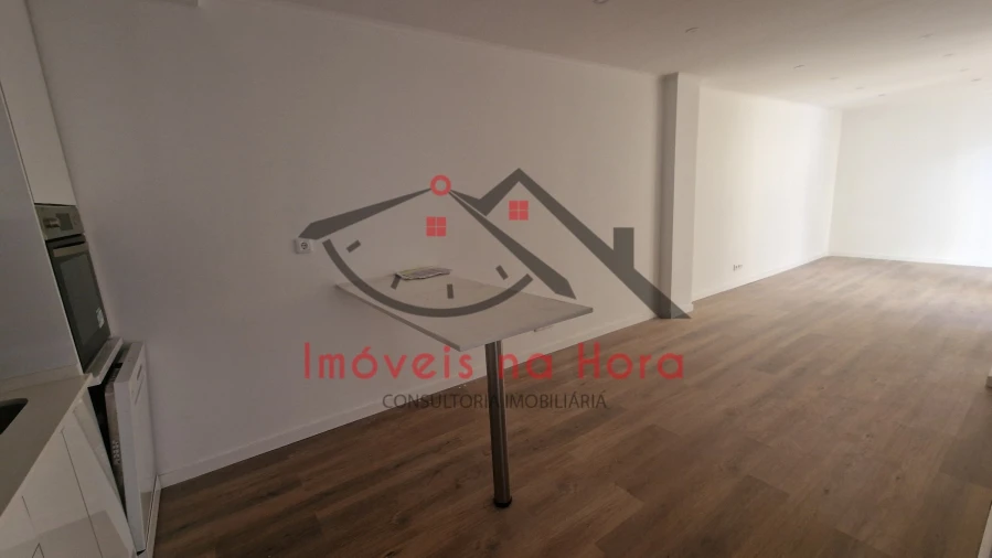 Apartamento T2 para Venda em Falagueira-Venda Nova Foto 4