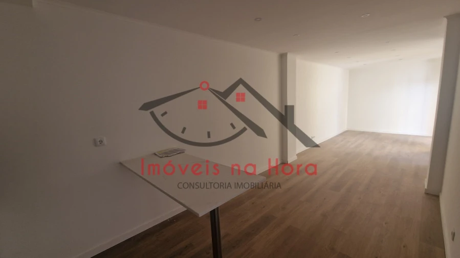 Apartamento T2 para Venda em Falagueira-Venda Nova Foto 5